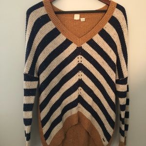 ROXY CHEVRON PULLOVER SWEATER